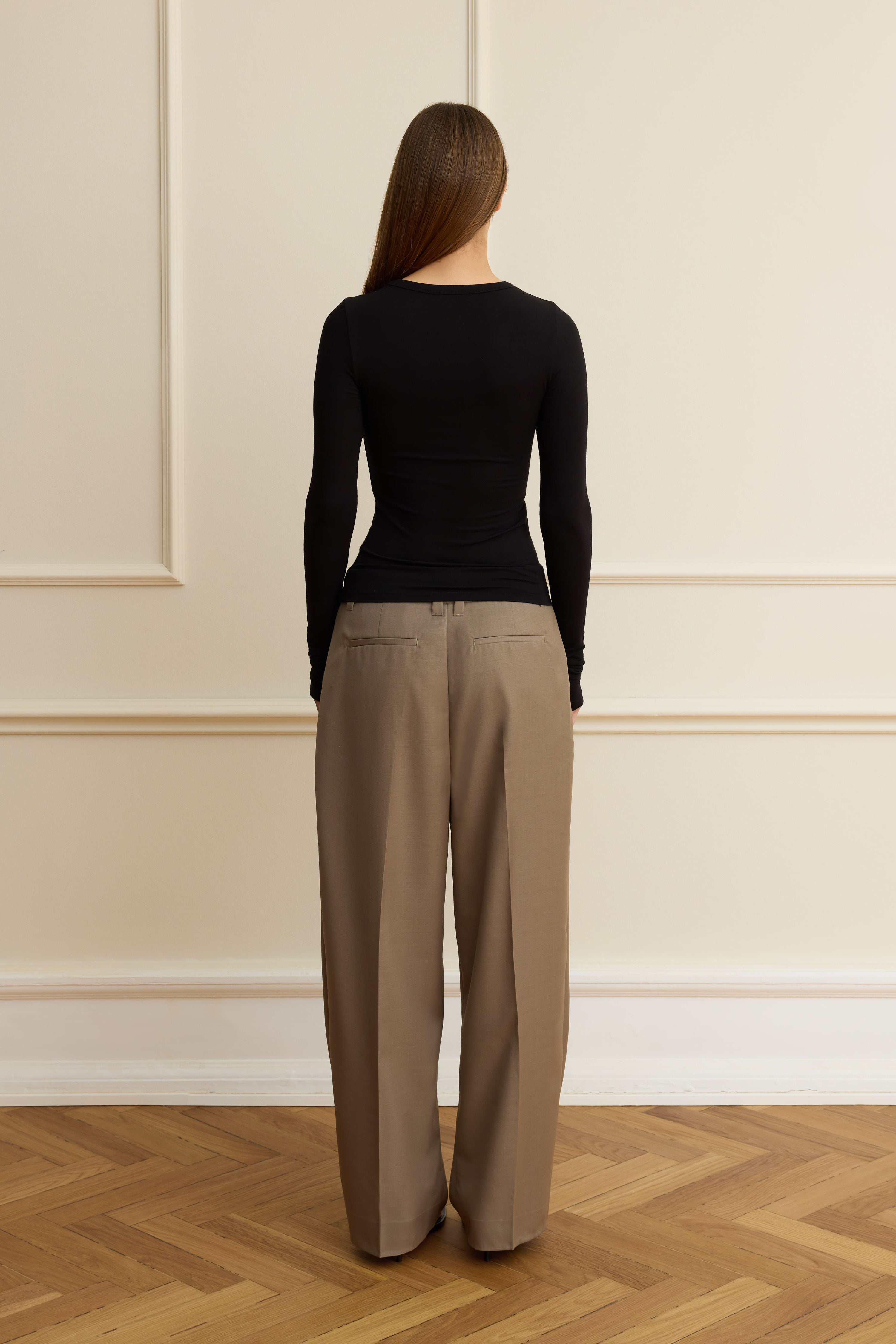 Black classic crew neck top