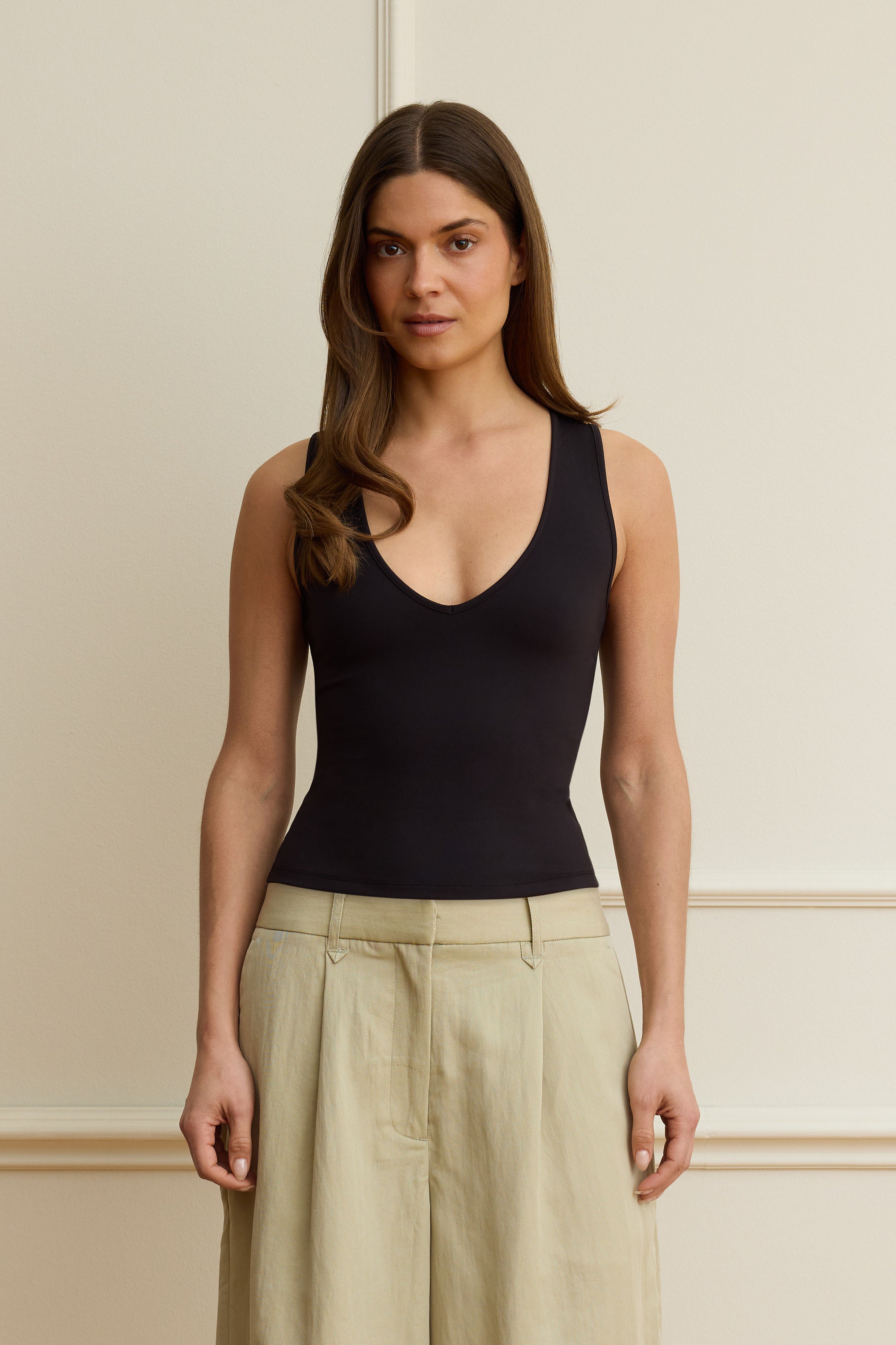 Black contour v-neck top